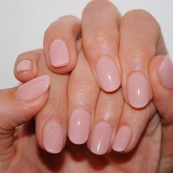 Rose Nails sind der wichtigste Nagellack-Trend für den Sommer 2020