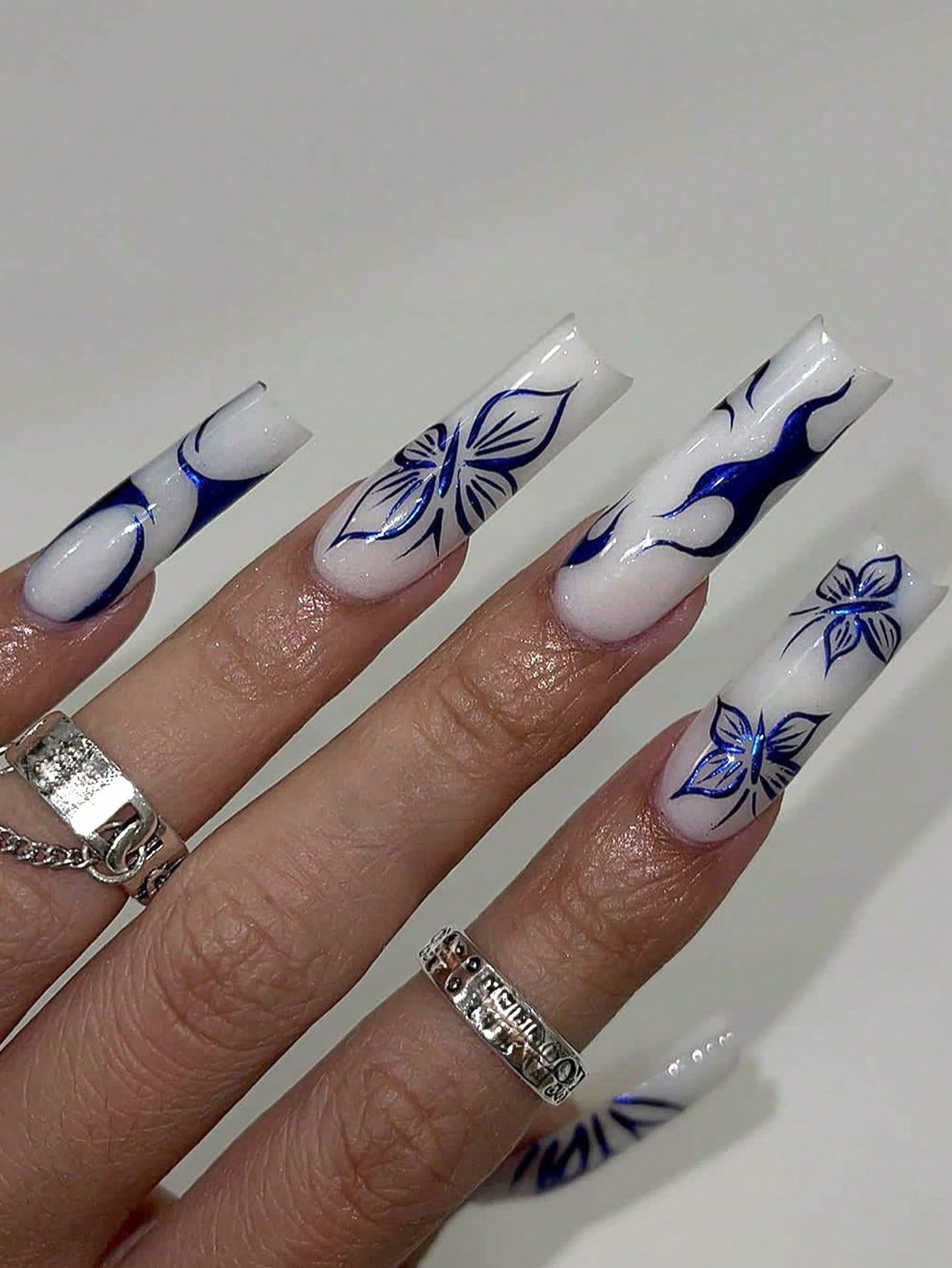 24 Pontas De Unhas Em Formato De Caixão Com Design De Borboleta E Flor Brilhante, Com 1 Lixa De Unha E 1 Gel De Gelatina