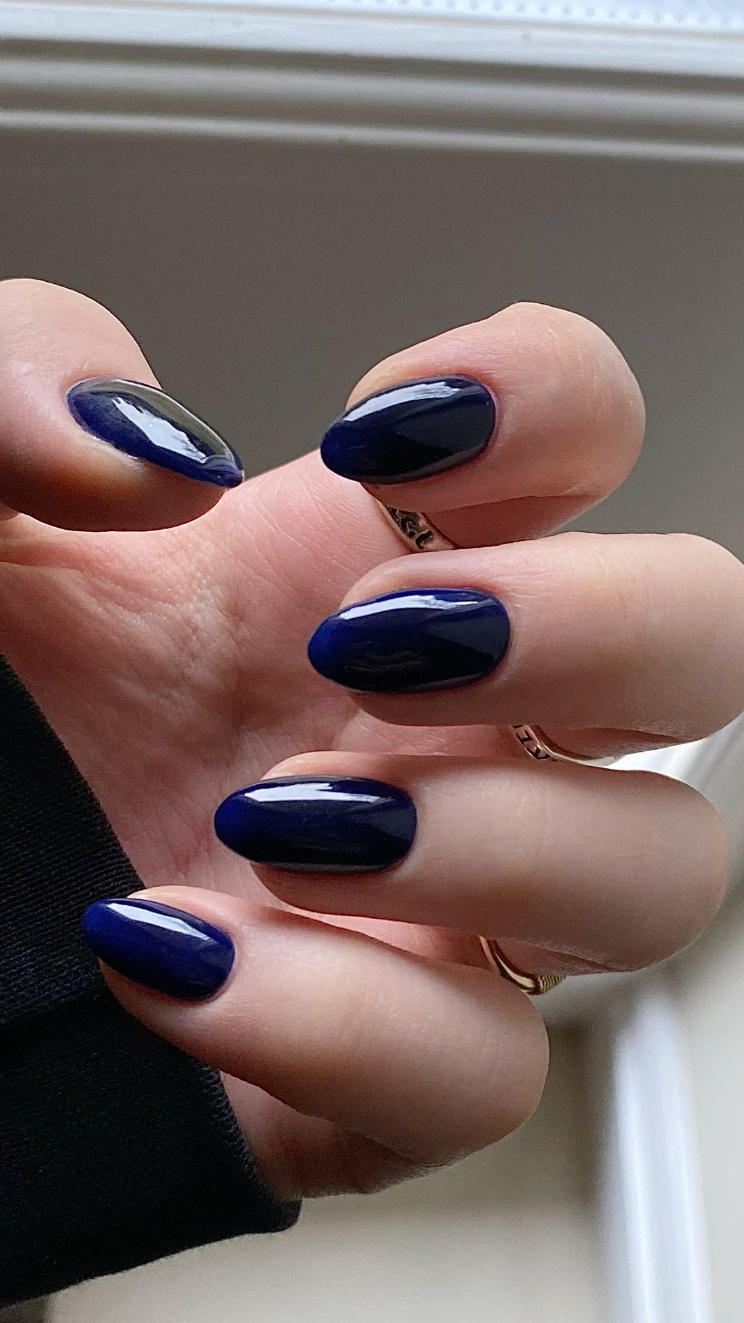 indigo navy blue nails