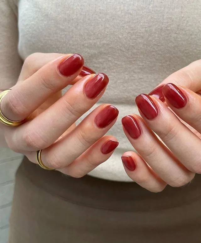 15 Chic Minimalist Nail Trends To Try This Fall & Winter 2023