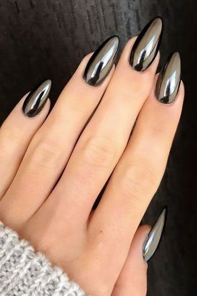 Minimal Black Nail Ideas