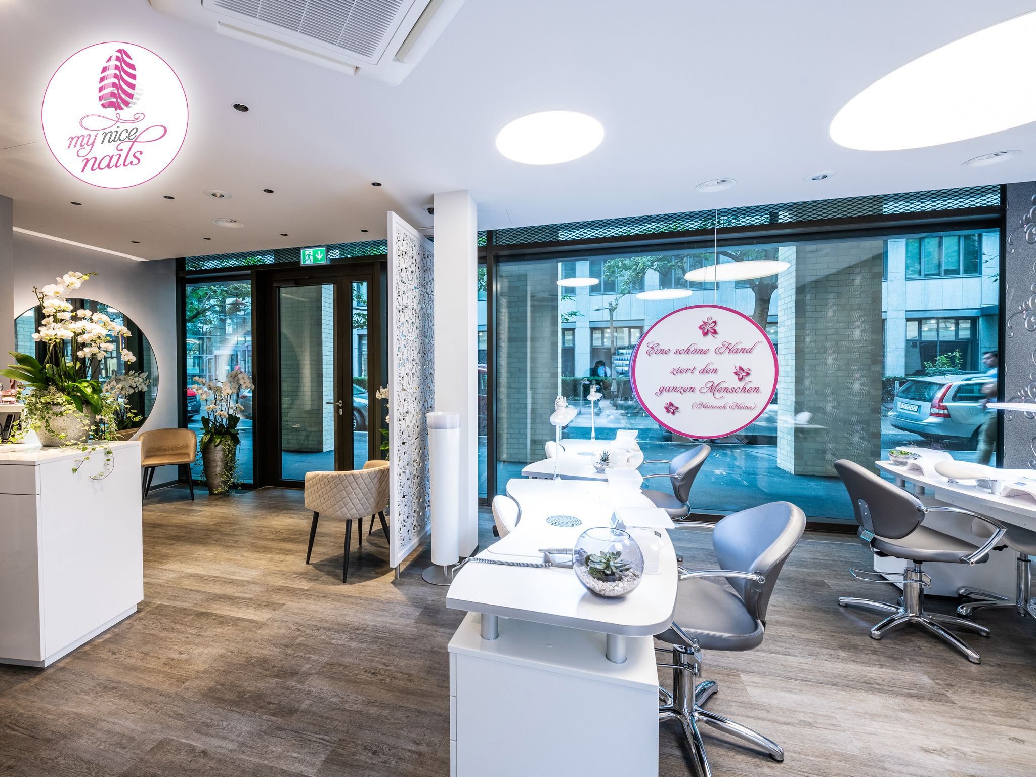 Nail Studio | Zürich Hauptbahnhof