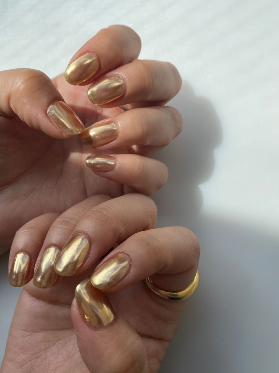 gold nail