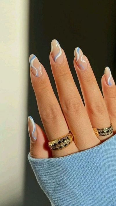 Ongles en acrylique : ces 12 nail art originaux repérés sur Pinterest vont inspirer votre prochaine