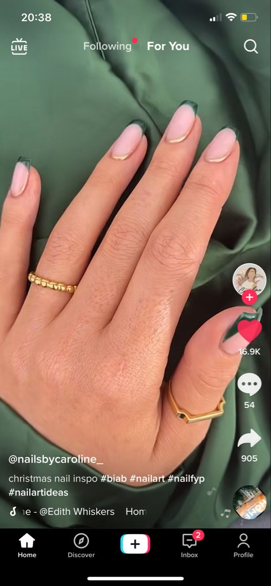 Green and gold nail inspo