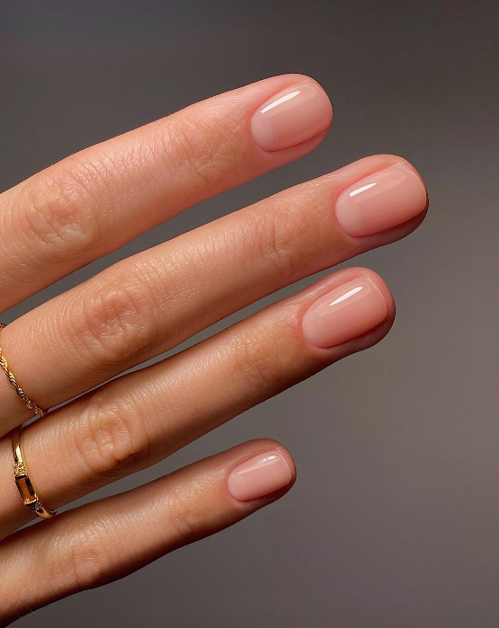 15 Trendy Fall Back-to-School Nails That Deserve an A+